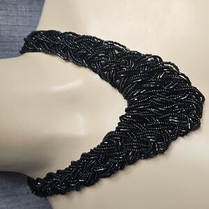 VINTAGE HAND WOVEN GLASS COLLAR NECKLACE IN BLACK